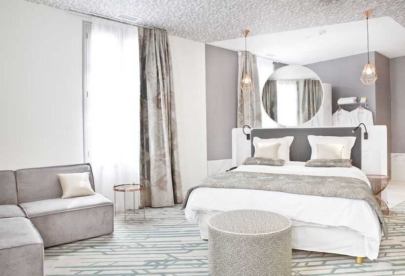 小型套房, Le Saint Gelais