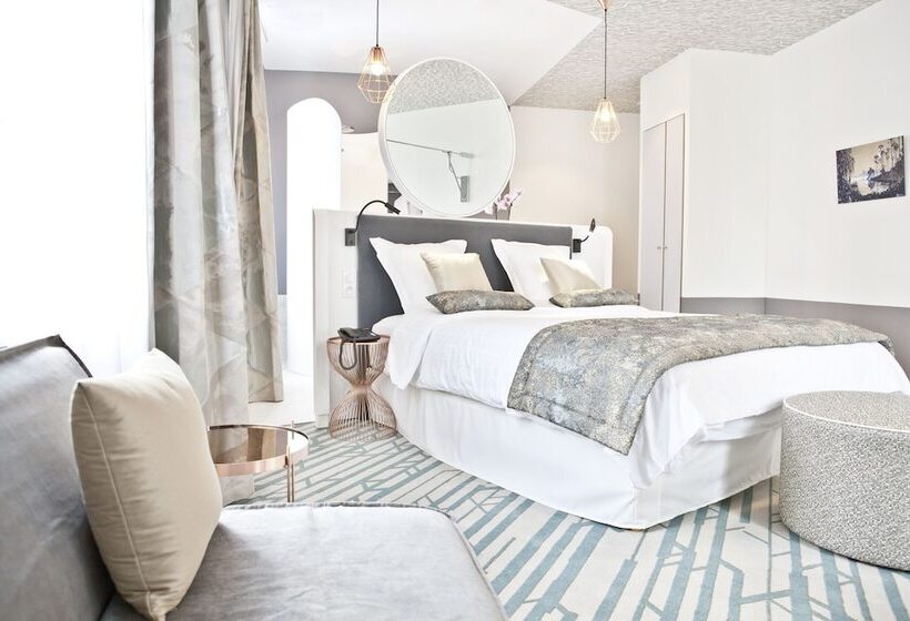 주니어 스위트, Le Saint Gelais