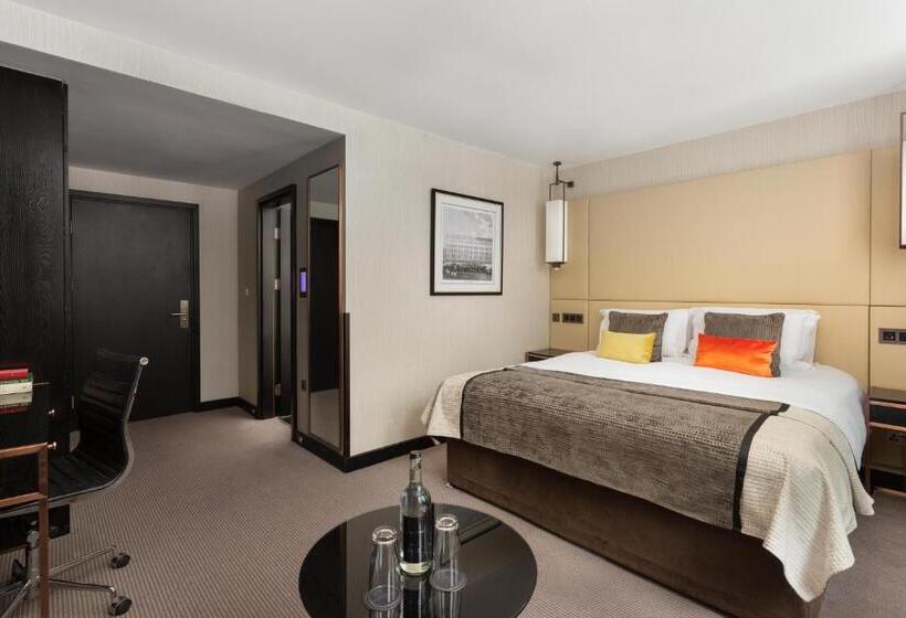 חדר קלאב, Montcalm Royal London House, London City