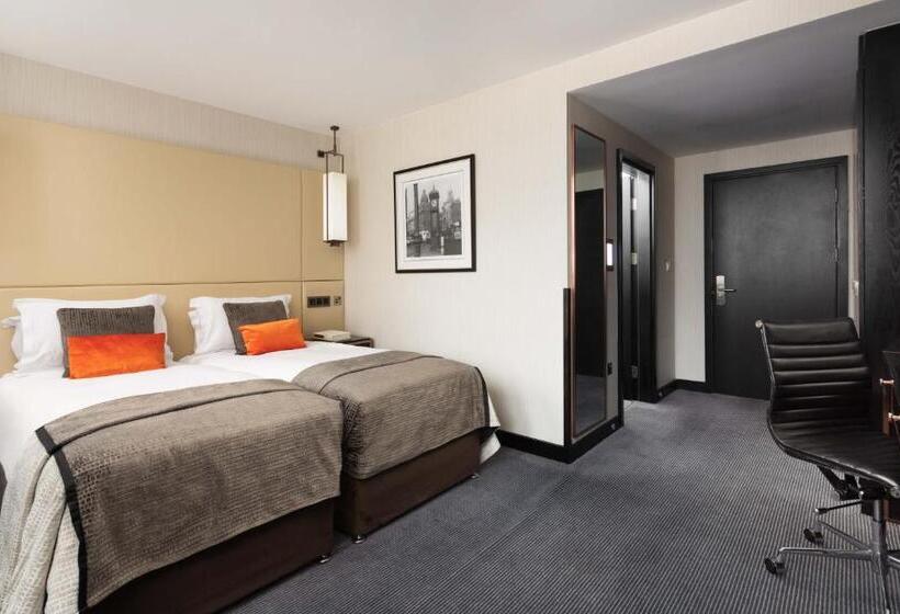 חדר קלאב, Montcalm Royal London House, London City