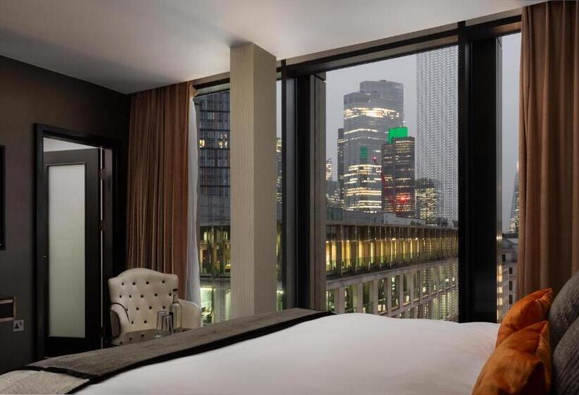 חדר קלאב, Montcalm Royal London House, London City