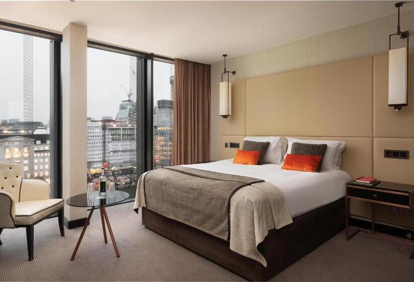 חדר קלאב, Montcalm Royal London House, London City
