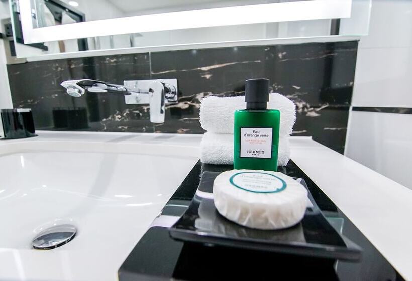 סוויטת ג'וניור, Montcalm Royal London House, London City