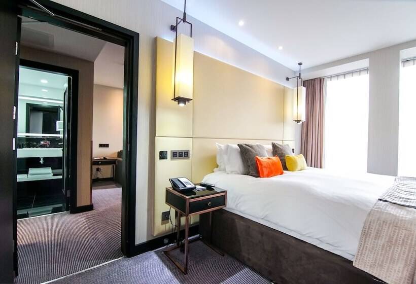 סוויטה משפחתית, Montcalm Royal London House, London City