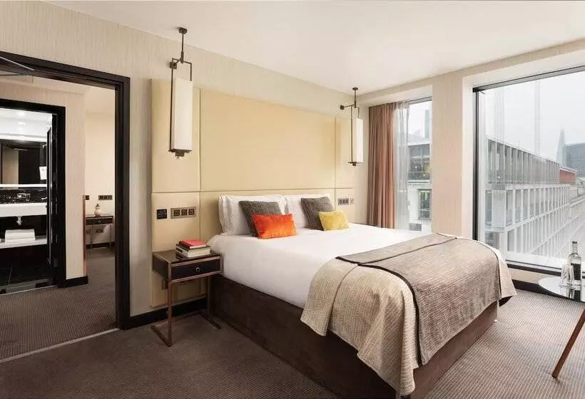 スタンダード４人部屋, Montcalm Royal London House, London City