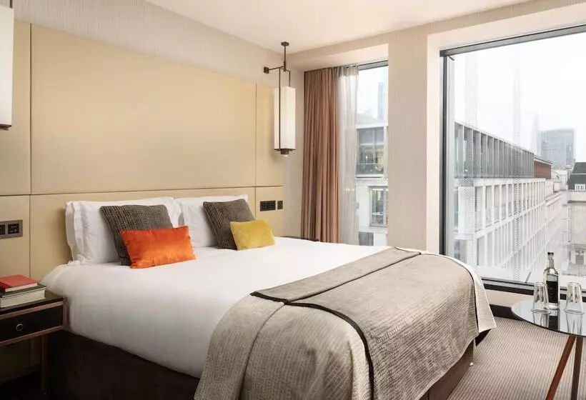 スタンダード４人部屋, Montcalm Royal London House, London City