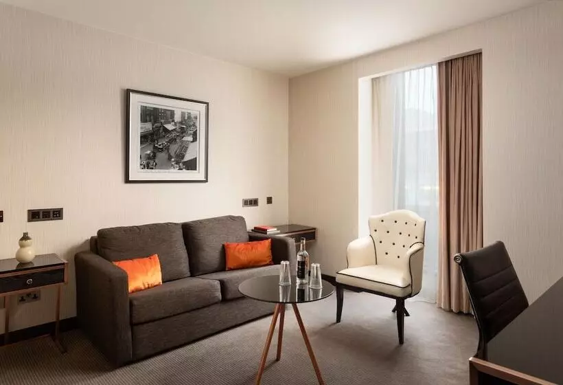 スタンダード４人部屋, Montcalm Royal London House, London City