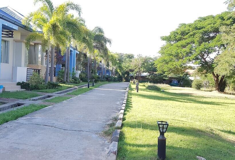 بانگلوی لوکس, Myat Nan Yone