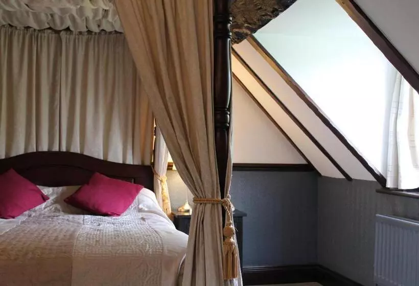 ジュニアスイート, Oak Farm