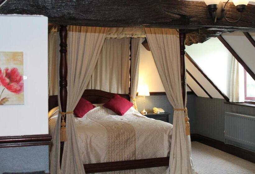 جناح جونيور, Oak Farm