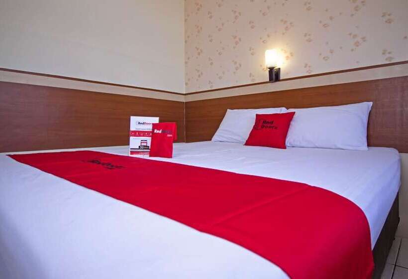 スタンダードルーム, Reddoorz Plus @ Wastu Kencana