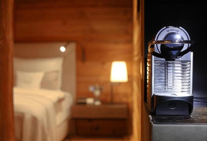 سوییت, Severins – The Alpine Retreat