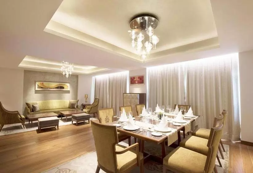 プレジデントスイートルーム, Taj Swarna, Amritsar