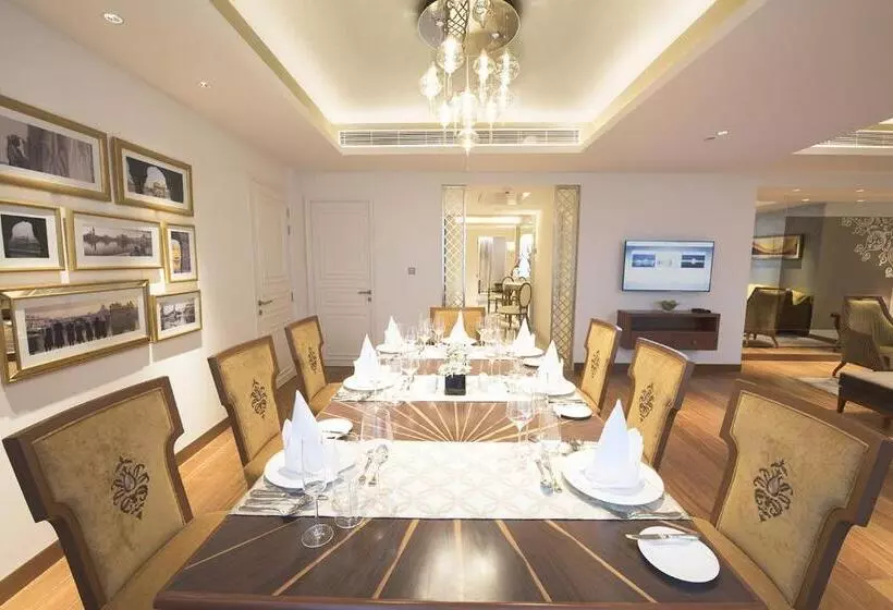 プレジデントスイートルーム, Taj Swarna, Amritsar