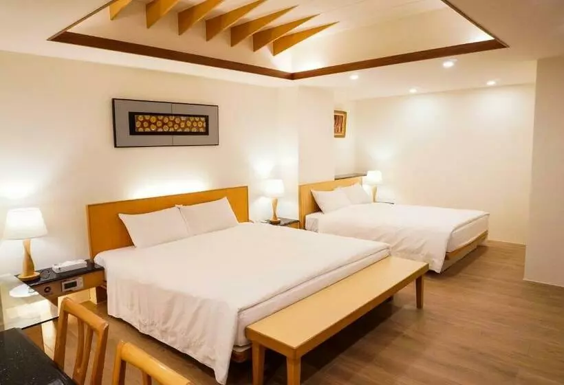 اتاق خانوادگی, Kao Yuan Hotel Zhong Zheng