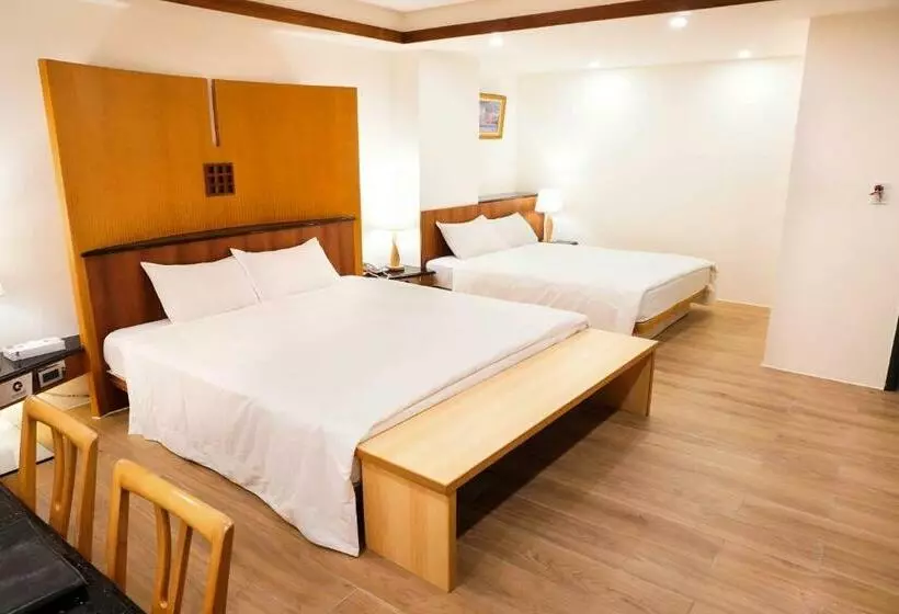 اتاق خانوادگی, Kao Yuan Hotel Zhong Zheng