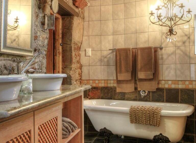 标准间, Moontide Riverside Lodge