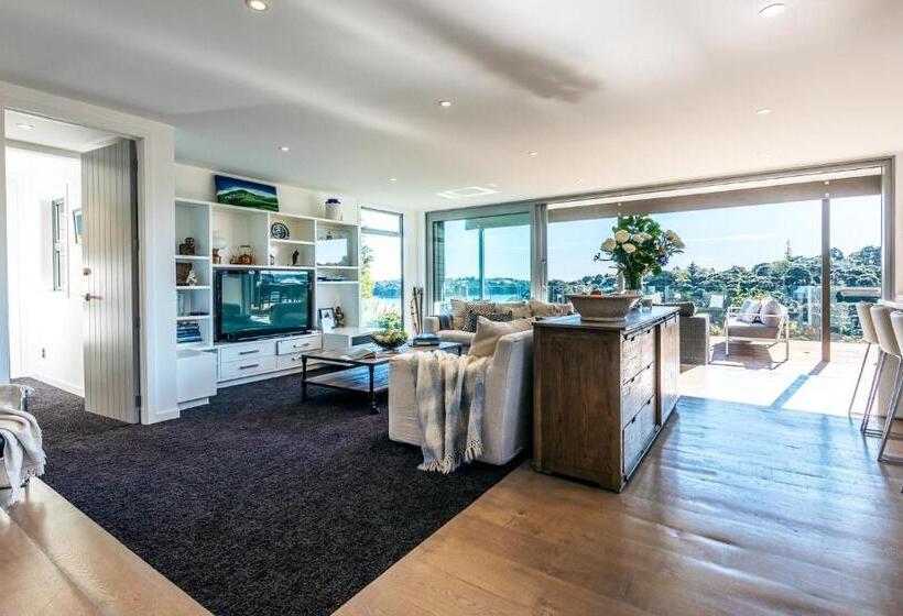 이그제큐티브 스위트, Wild Thyme