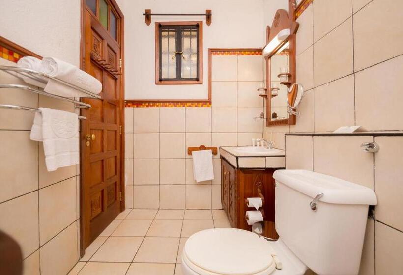 2 Bedroom Suite, The King Post