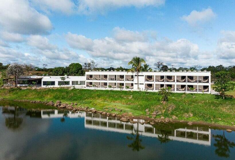 غرفة قياسية مطلّة علي البحيرة, Vista Lago