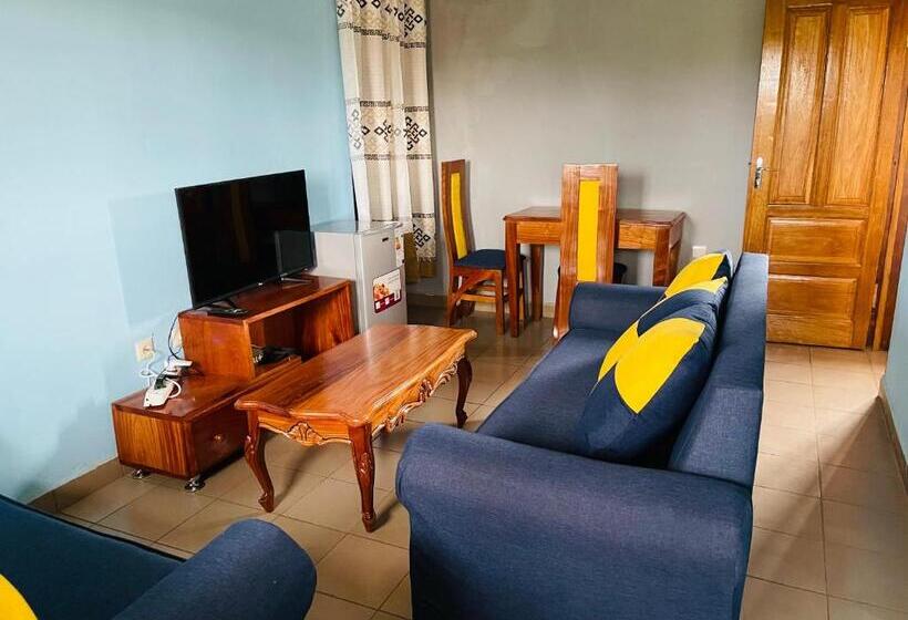 2 Sovrums Lägenhet, Complexe Bel Air