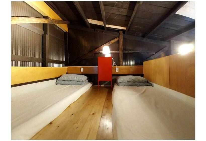 Quarto Triplo Standart, Yeongildae Stay