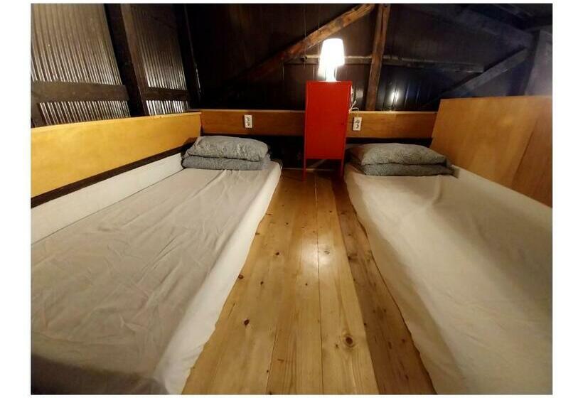 Quarto Triplo Standart, Yeongildae Stay