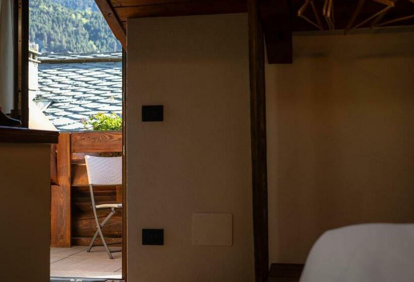 غرفة قياسية مزوَّدة بشُرفة, Eco Dimora Baltea   Affittacamere Al Verde Villaggio Di Rumiod