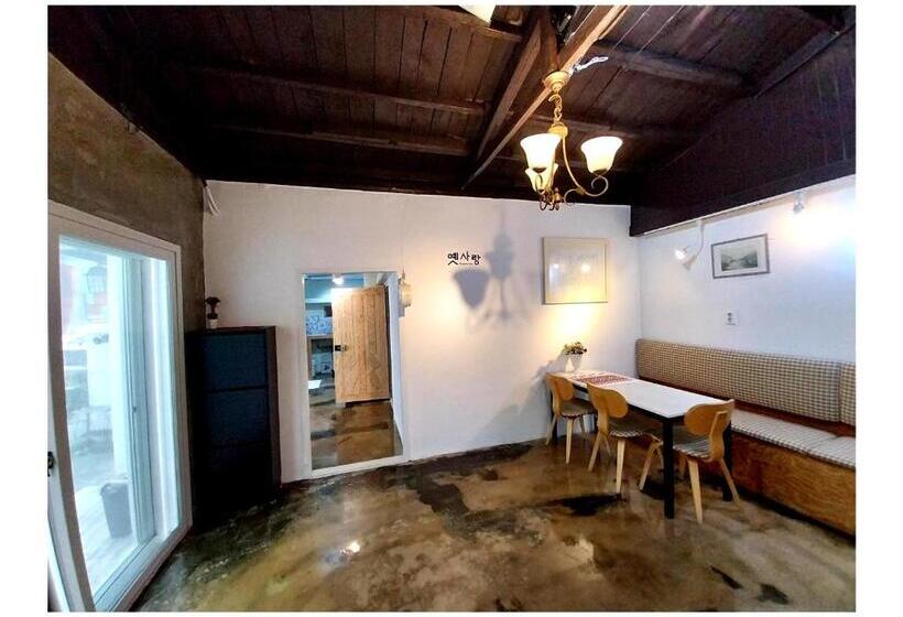 Casa 3 Dormitórios, Yeongildae Stay