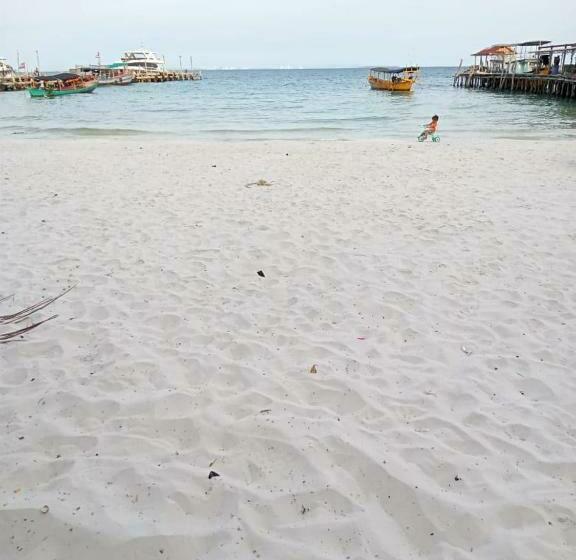 غرفة قياسية رباعية, Lucky Leprechaun