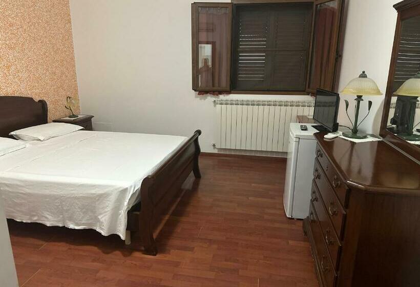 Pokój Standard, Torre Saetta