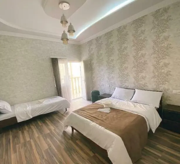 Classic Kolmen Hengen Huone, Yeghevni Guest House In Odzun