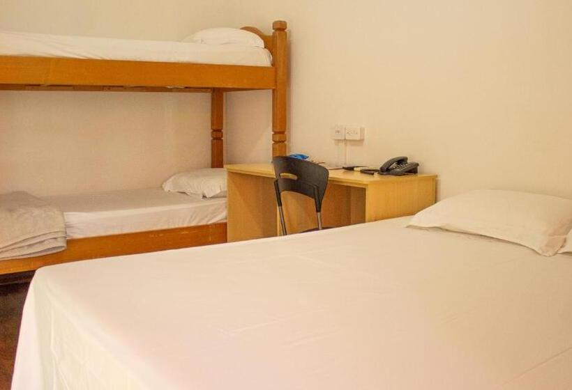 Четырехместный Номер Стандарт, Goldmen Select Guarapuava