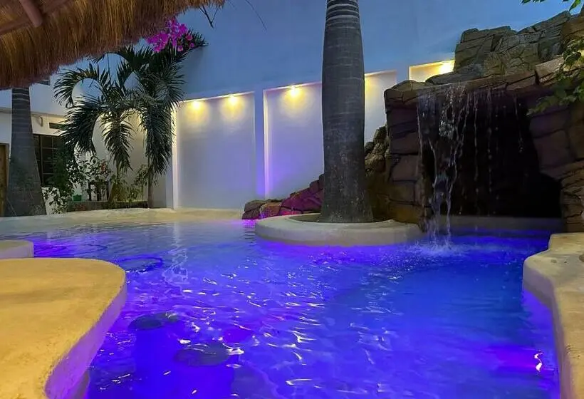 اتاق خانوادگی, Manteña Boutique