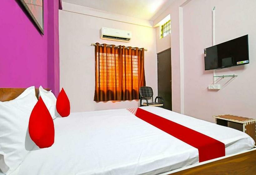 Triple Classic Room, Oyo Flagship Hotel Gento