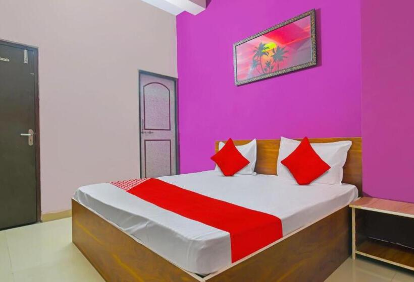 Triple Classic Room, Oyo Flagship Hotel Gento
