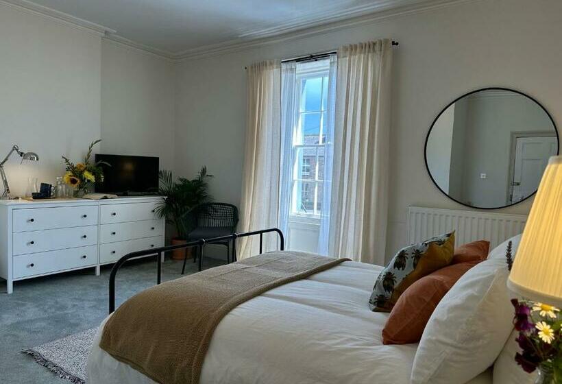 스탠다드 룸 킹사이즈 침대, The Victoria Hotel,bar,bistro