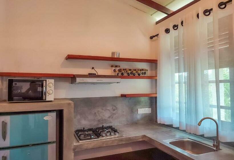 シャレー1寝室, Peacock Village Pinnawala