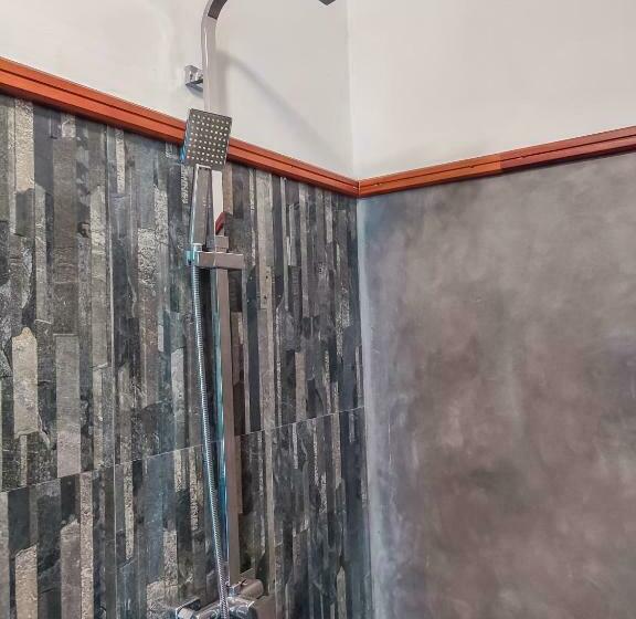 シャレー1寝室, Peacock Village Pinnawala