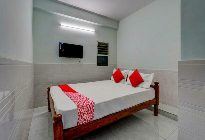 غرفة كلاسيكية ثلاثية, Oyo Flagship Sri Sai Lodge