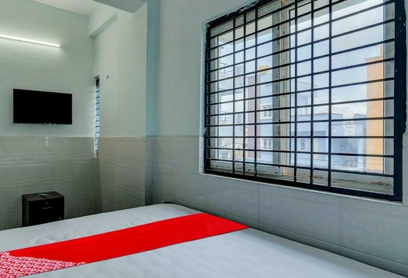 غرفة كلاسيكية ثلاثية, Oyo Flagship Sri Sai Lodge