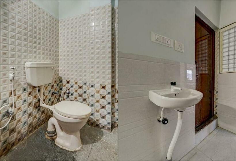 Трехместный Номер Классика, Oyo Flagship Sri Sai Lodge