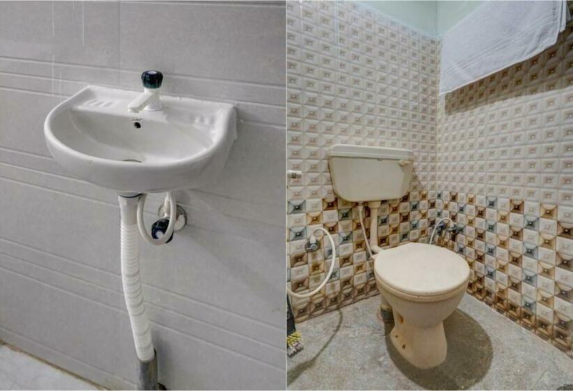 غرفة كلاسيكية ثلاثية, Oyo Flagship Sri Sai Lodge