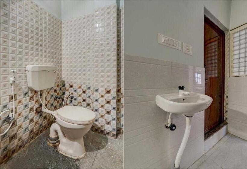 غرفة كلاسيكية ثلاثية, Oyo Flagship Sri Sai Lodge