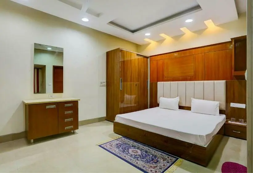 اتاق کلاسیک سه تخته, O R Galaxy Guest House