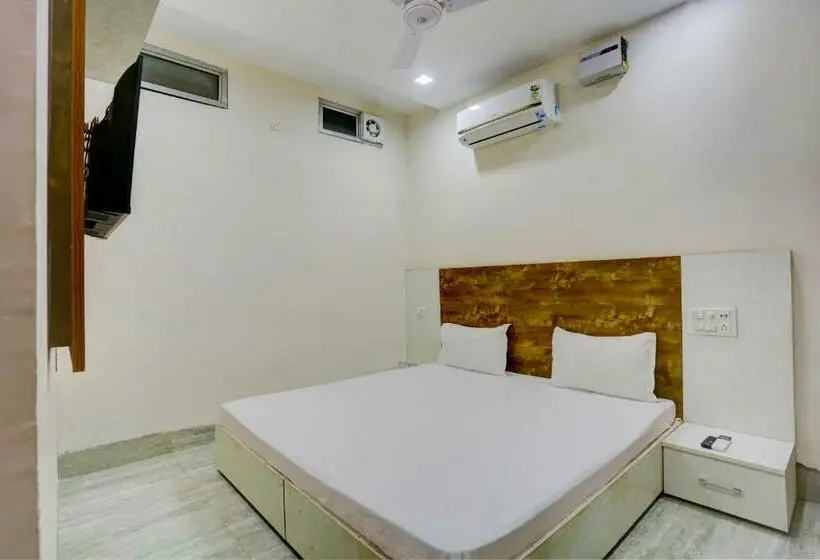 اتاق کلاسیک سه تخته, O R Galaxy Guest House