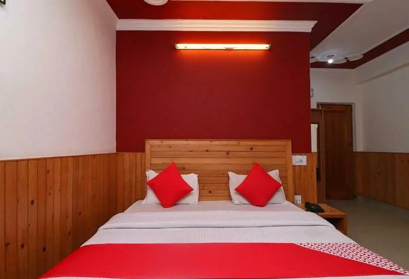 トリプルクラシックルーム, Oyo Flagship Hotel Aakarsh