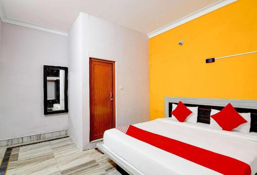 غرفة كلاسيكية ثلاثية, O Pramod Residency