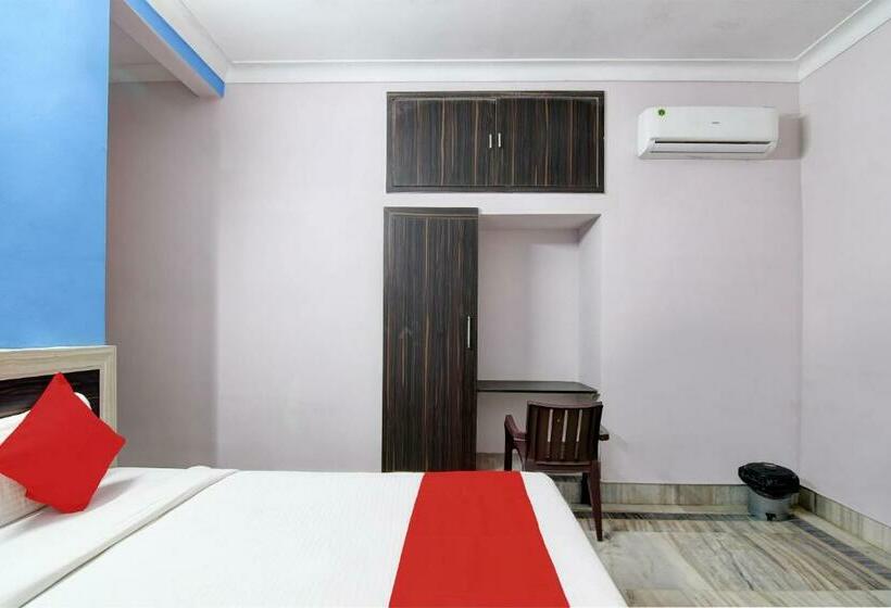 غرفة كلاسيكية ثلاثية, O Pramod Residency