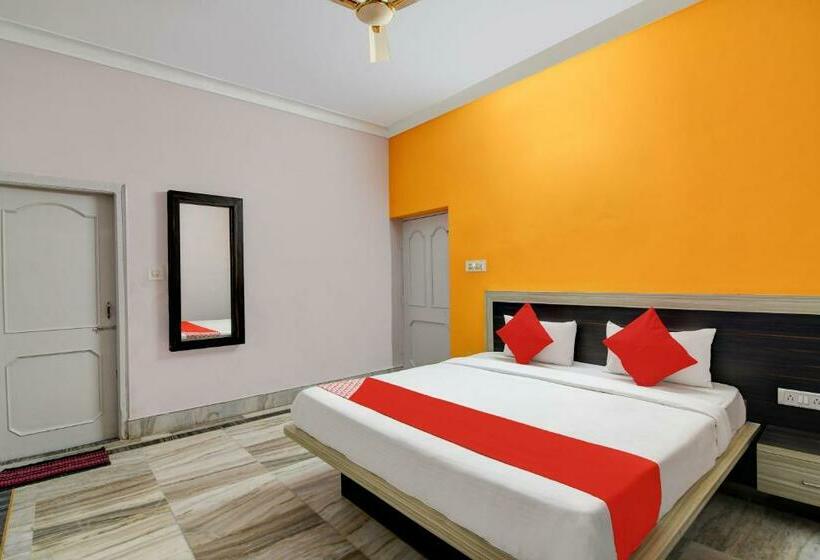 غرفة كلاسيكية ثلاثية, O Pramod Residency